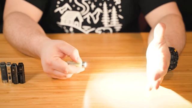 Best Keychain Flashlights: All The RovyVon Auroras Compared