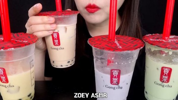 ASMR BUBBLE MILK TEA BOBA TEA TAPIOCA PEARLS 공차 버블티 밀크티 먹방 MUKBANG DRINKING SOUNDS 咀嚼音 | ZOEY ASMR