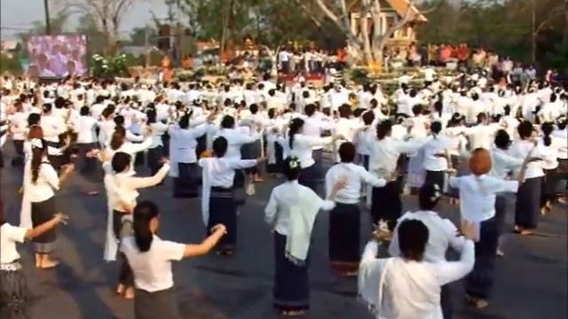 Udonthani. 5 mars 2015: Macha Bucha смотреть онлайн