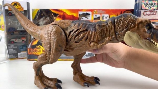 Unboxing Jurassic World: Epic Dinosaur Action Figures