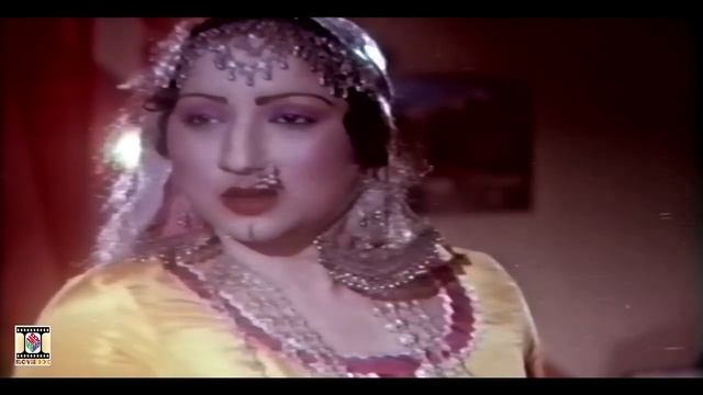 MAINU SAON NA DENDI TERI YAAD SAJNA - NOOR JEHAN - PAKISTANI FILM TAQATWAR смотреть онлайн