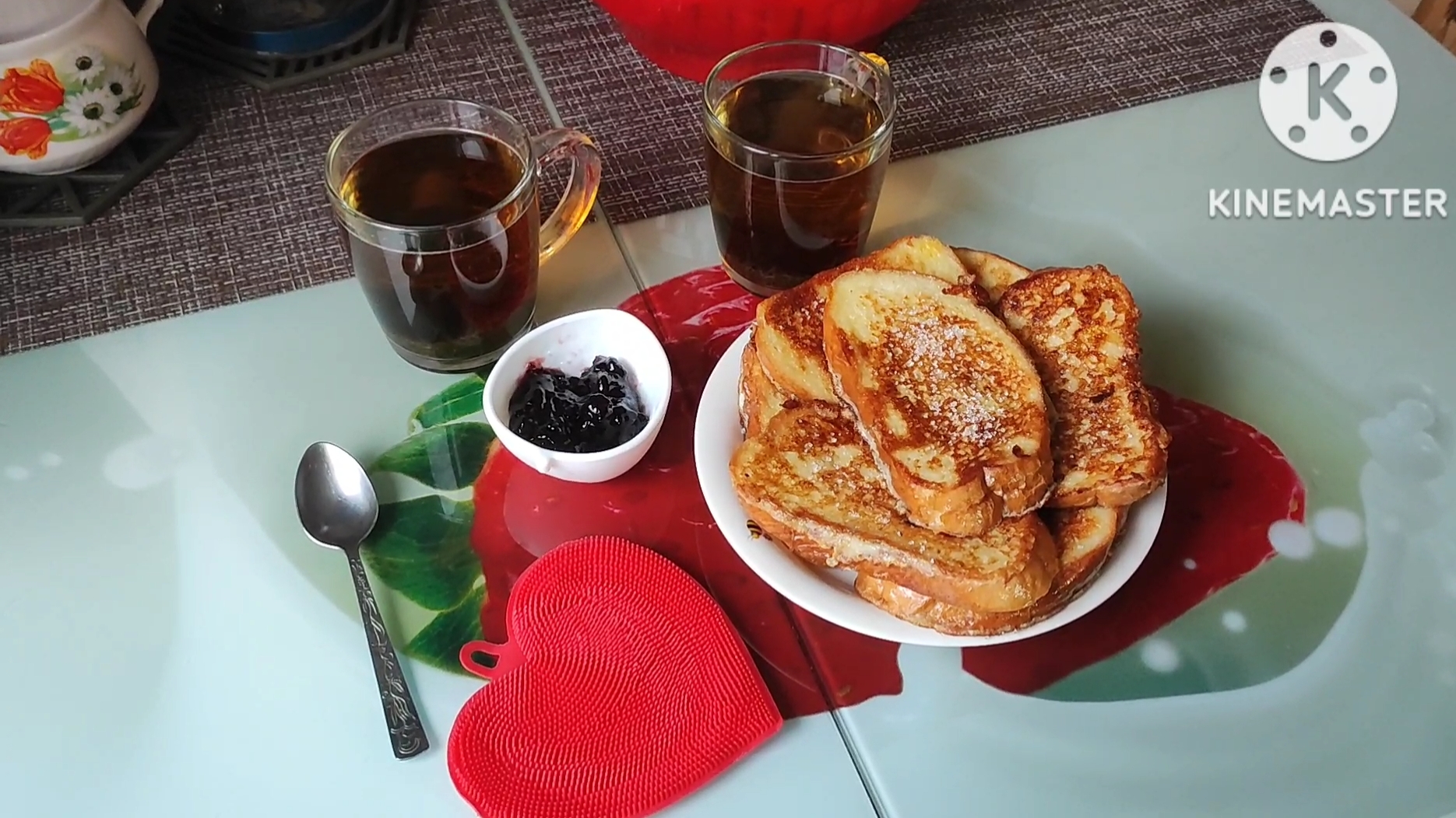 Гренки. Простой сладкий завтрак. смотреть онлайн