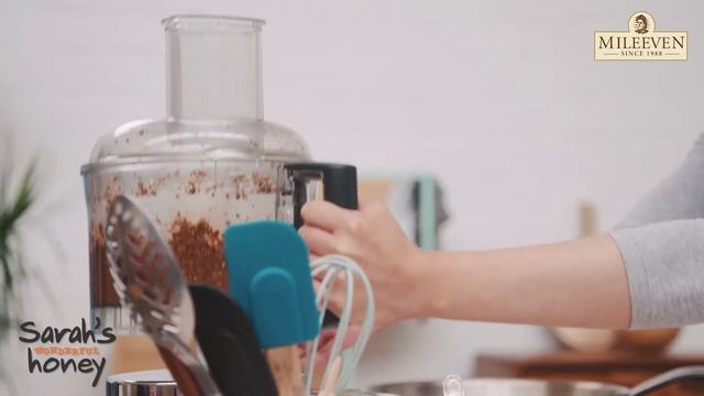 Sarah's Warming Honey With Cinnamon Energy Balls