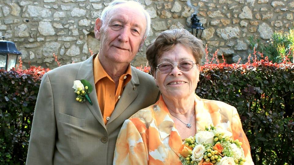 Какие дополнительные льготы появились для пенсионеров: подводим итоги ушедшего года смотреть онлайн