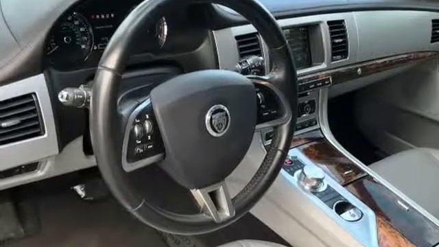 2013 Jaguar XF 4dr Sdn I4 RWD (miami, Florida) смотреть онлайн