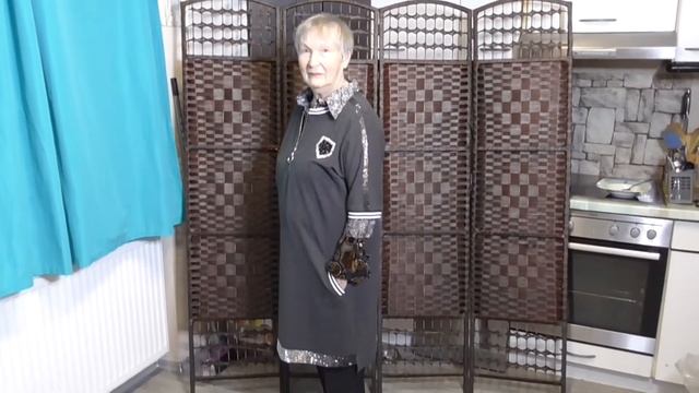 Пошли в ресторан, пока цены не освирепели. смотреть онлайн