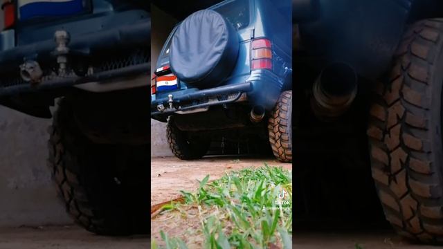 Mitsubishi pajero 2.5 sound, Throwing smoke смотреть онлайн