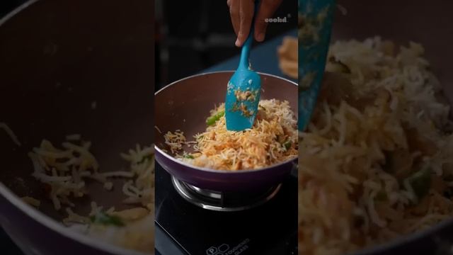 Make this amazing Ghee Podi Rice and Potato Roast for lunch tomorrow and thank us later! 😍 #shorts смотреть онлайн