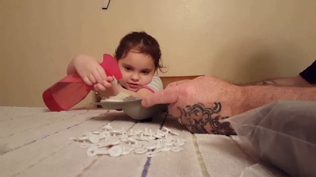 Unboxing/making a fuzzeez koala. смотреть онлайн