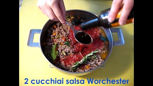 Shepherd’s pie: pasticcio di carne e verdure coperto di ciuffi di purè смотреть онлайн