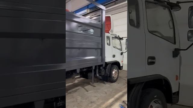 Скотовоз на производстве - шасси Dongfeng смотреть онлайн