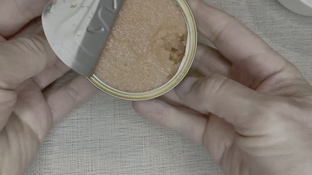 Икра минтая. Распаковка. Я удивлен. Чижик.