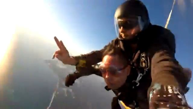 Tandem Skydiving Video - Skydive Jurien Bay - Tony Tan смотреть онлайн
