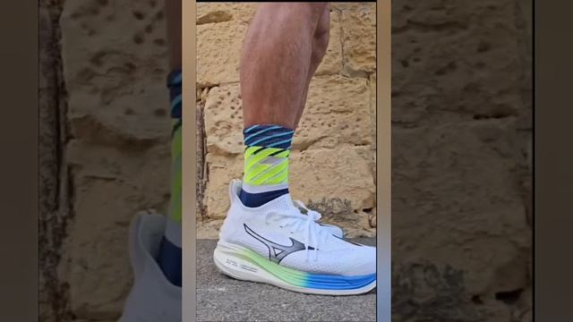 Спортивная модель Mizuno Neo Zen смотреть онлайн