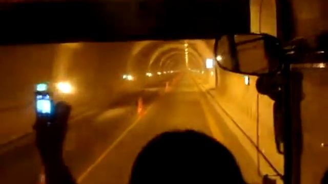 Tunelli i Kuksit Korrik 2009 смотреть онлайн