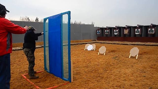 Из укрытия пистолет. смотреть онлайн