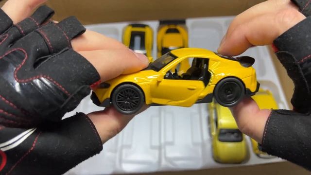 Box Full of Full Model Yellow Cars /Jeep Car, Mini Cooper, Audi, Mercedes BMW, Ferrari смотреть онлайн