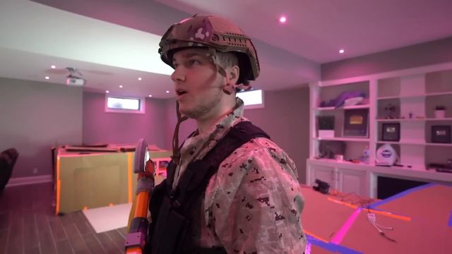 Box Fort ZOMBIES Nerf War Z - ZOMBIES On A PLANE ESCAPE! (Papa Jake) смотреть онлайн