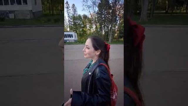 а вы тоже всем подпеваете?))) #парк #прогулка #тула #поем #максим #anitaanis смотреть онлайн