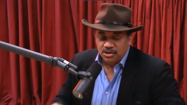 Neil deGrasse Tyson Uses Monsters Inc to Explain 4th Dimension смотреть онлайн