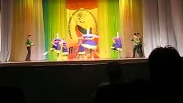 Народные гуляния. Анс.Танцевальная мозайка. смотреть онлайн