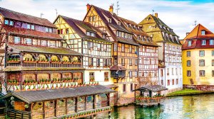 Страсбург, Франция - один из красивейших городов востока Франции, пешеходная экскурсия в формате 4K