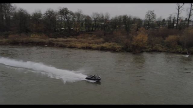 Taking the mini jet out during high water. смотреть онлайн