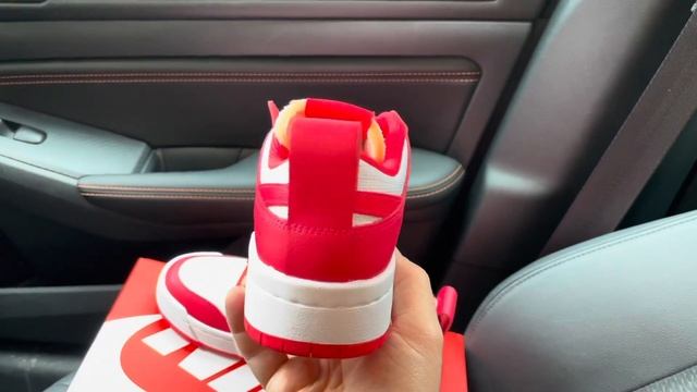 Nike Dunk Low Disrupt Siren Red shoes смотреть онлайн