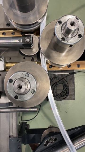 Производство алюминиевого профиля. Экскурсия в выпуске #алюминиевыеокна #стройка #алютех смотреть онлайн