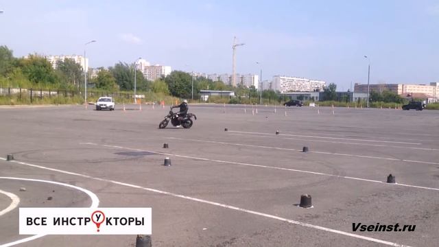 Категория А Змейка, восьмёрка, четвёрка слалом. crazy moto смотреть онлайн