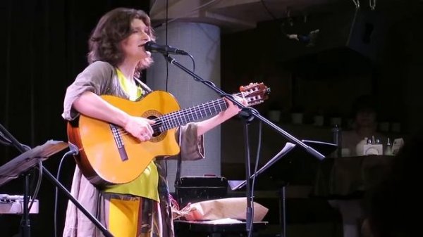 Елена Фролова "И свет таинственный" (слова и музыка Елена Фролова)