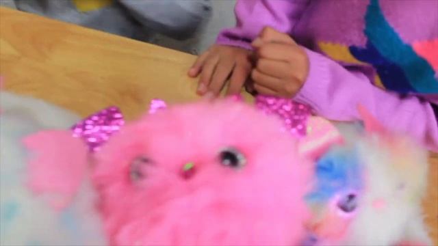 Pomsies Review Zoe Snowball and Sherbert смотреть онлайн
