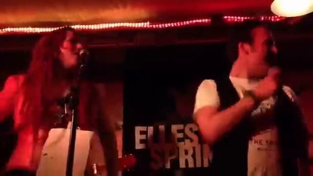 Elles Springs ft. Chris Hordijk - I Don't Want To Be смотреть онлайн