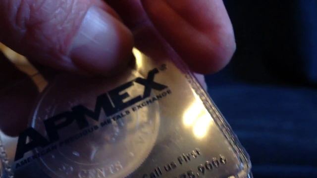 APMEX Unboxing: 2014 Great White Shark 1/2 Ounce Silver Coin смотреть онлайн
