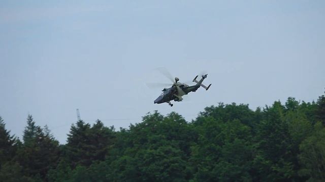 GIANT RC TIGER GERMAN MODEL TURBINE HELICOPTER WITH MOVING RADAR! SCALE 1:4.8 FLIGHT DEMONSTRATION смотреть онлайн