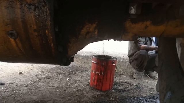 Срочное включение: Посевная. Масло в КПП К-701 поднимается выше уровня. смотреть онлайн