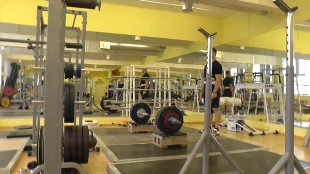 #Тяжелая атлетика "Он вернулся" Weightlifting смотреть онлайн