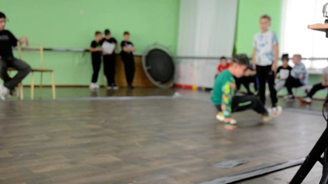 24.10.21 Motor Show Battle Слизовский Дима vs Завгородний Матвей смотреть онлайн