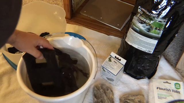 Fluval 2.6 Gallon Spec Rebuild - "The Dandy" Part 2 смотреть онлайн