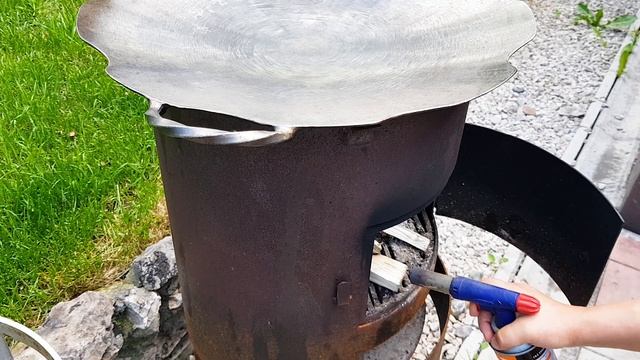 СОЧНЫЙ ГАМБУРГЕР НА КОСТРЕ. смотреть онлайн