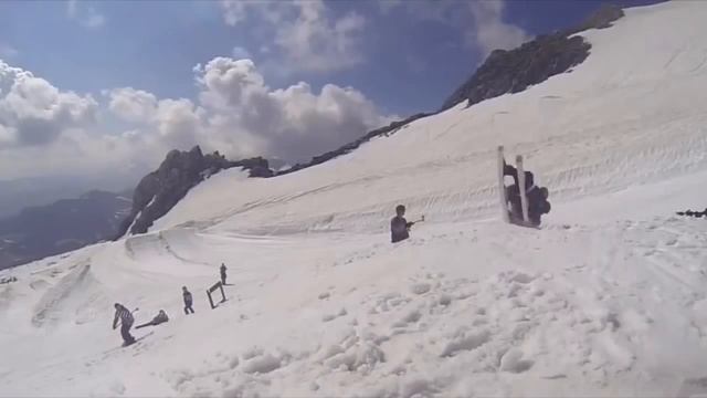 Удивительные трюки. Самые опасные трюки в мире смотреть онлайн