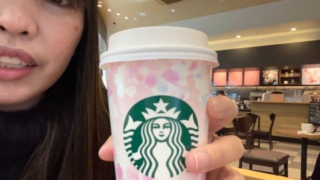 Starbucks Sakura Fluffy Berry Milk Latte | Limited Starbucks Cherry Blossom Drinks in Japan смотреть онлайн