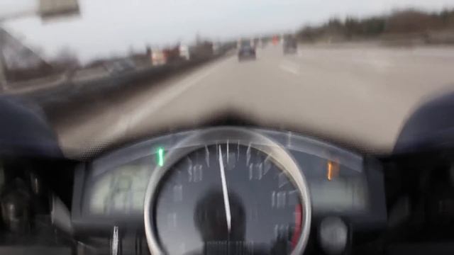 My Yamaha R6 Going 183mph!! смотреть онлайн