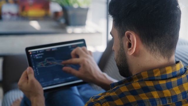 Nuvestan - Spending Made Clearer (Budget/Investment Platform) смотреть онлайн