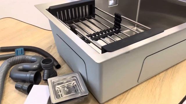 Кухонна мийка Platinum 60*50 з нержавіючої сталі + кран Kroner 035 нерж смотреть онлайн