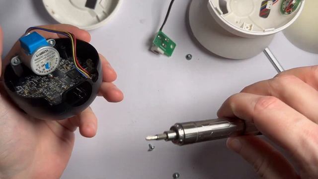 TP Link Tapo C200 Teardown смотреть онлайн