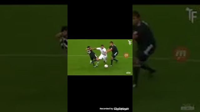 Крутой финты Роналду смотреть онлайн