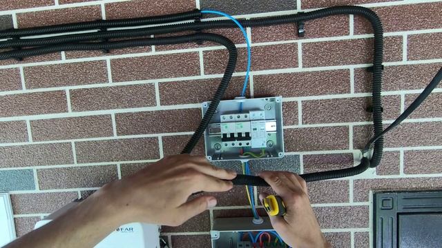 Сетевая солнечная электростанция для частного дома. Сборка щитов смотреть онлайн