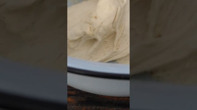 Woman is cooking Ukrainian Bread in a Fry pan | No eggs, No yeast in 10 Minutes смотреть онлайн