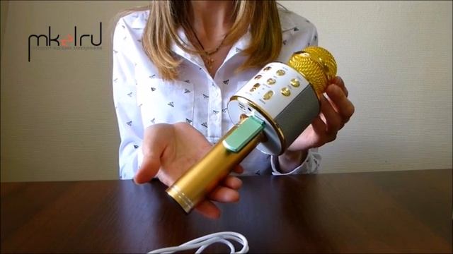 Bluetooth микрофон-караоке со встроенными динамиками Wireless Microphone WS-858 смотреть онлайн